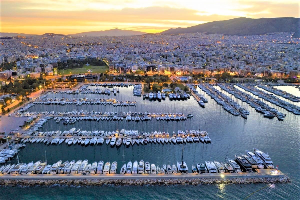 Yachts moored at Alimos Marina Yachts moored at Alimos Marina