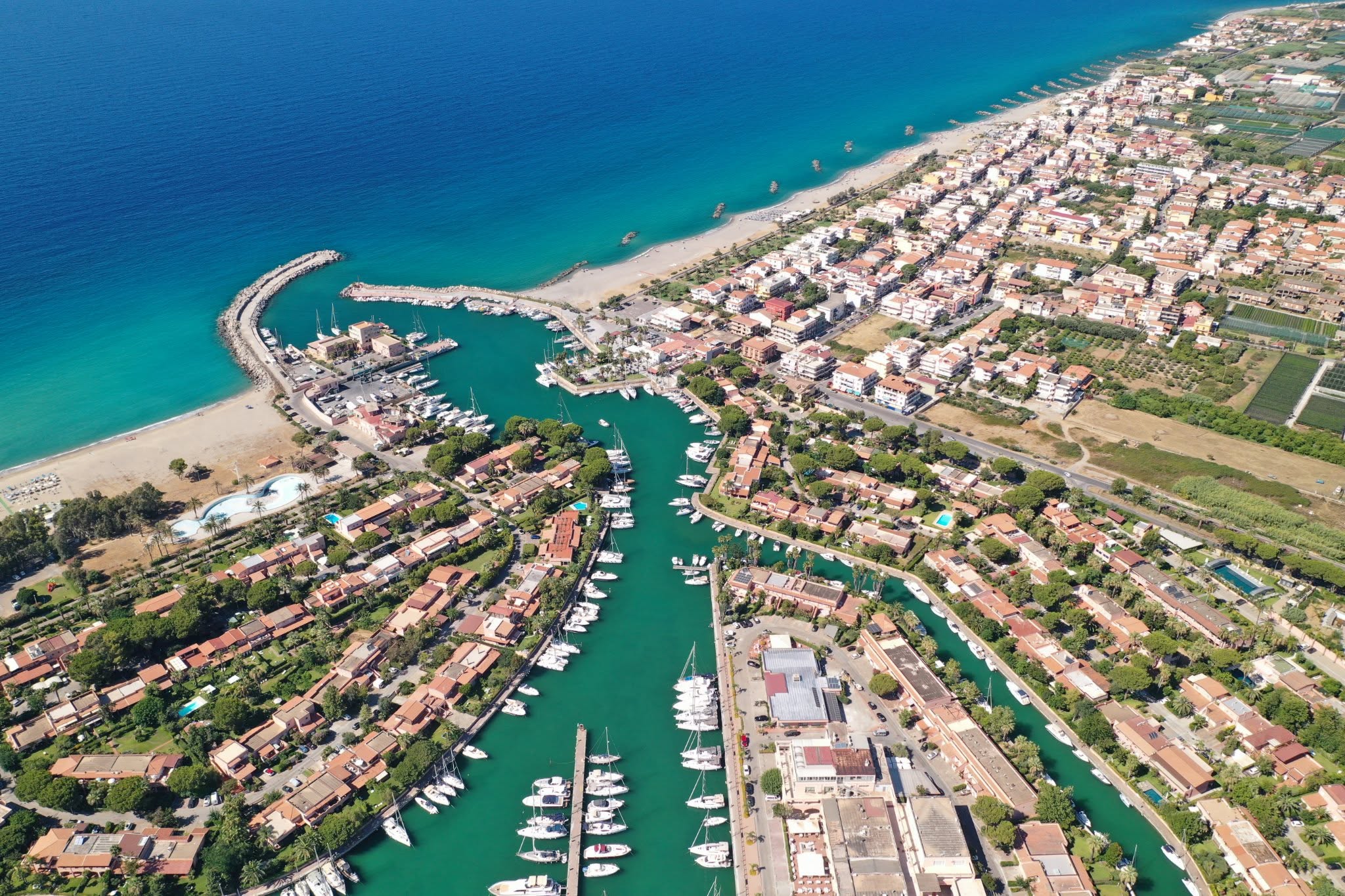 Marina Portorosa Facilities and Amenities